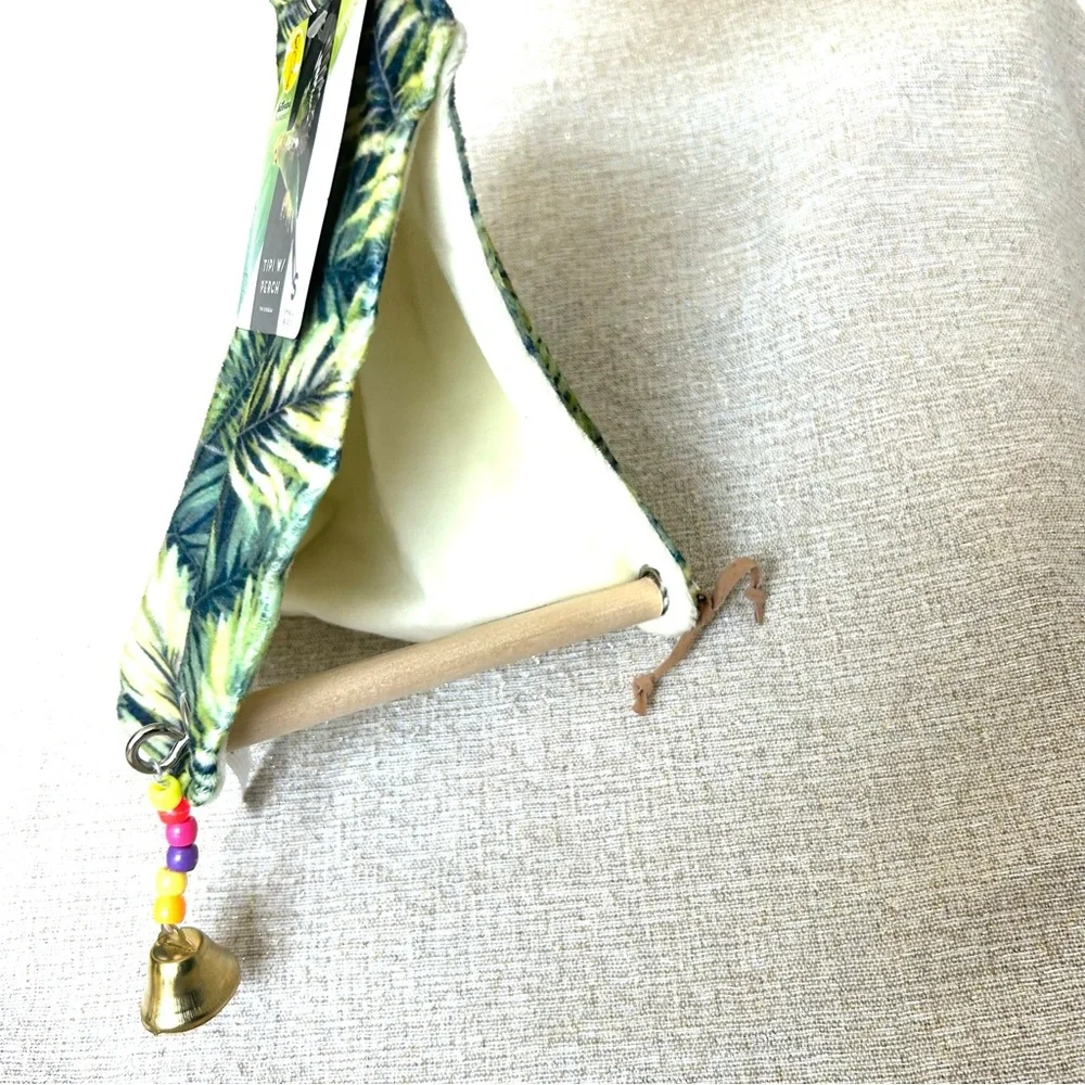 NWT Hut/Tipi Tent Swinging Perch Green Jungle Leaves Pattern with Bell - Picture 4 of 6